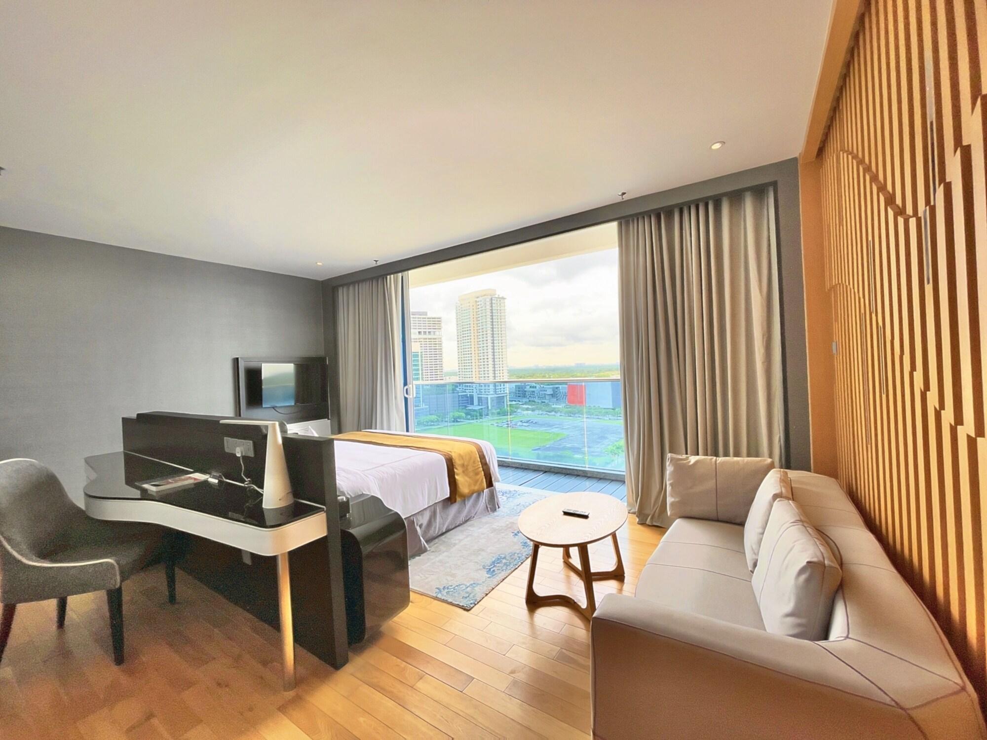 Fraser Place Puteri Harbour Nusajaya  Kültér fotó A room at the hotel