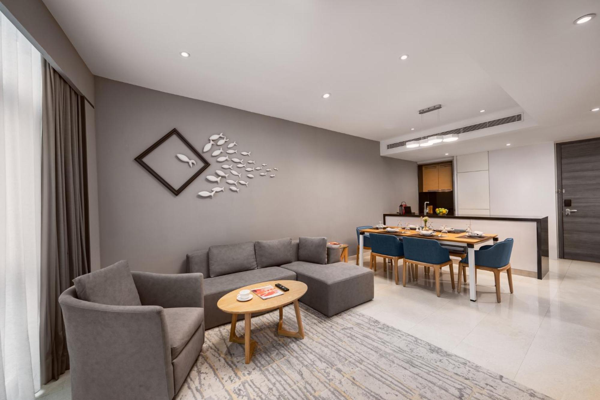 Fraser Place Puteri Harbour Nusajaya  Kültér fotó A living room in a condominium
