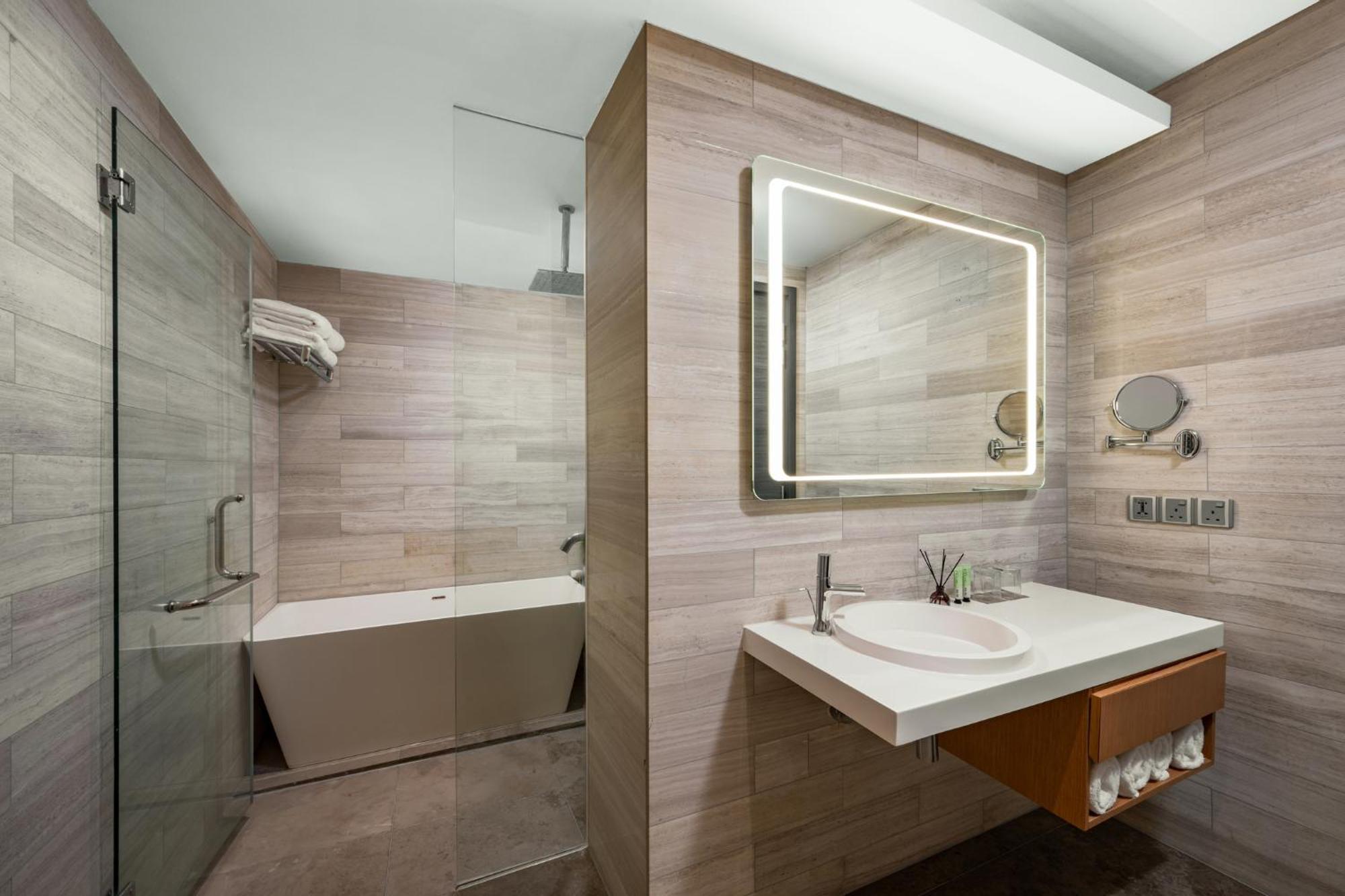Fraser Place Puteri Harbour Nusajaya  Kültér fotó Bathroom