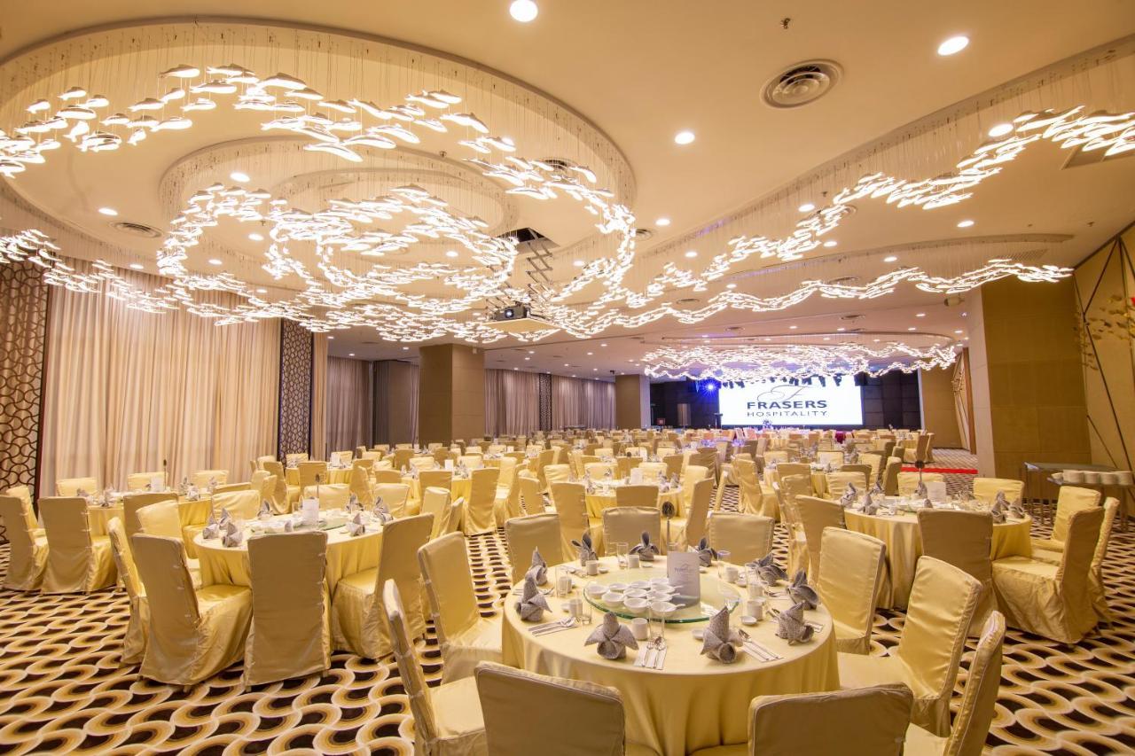 Fraser Place Puteri Harbour Nusajaya  Kültér fotó The ballroom of the hotel